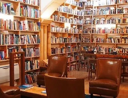 The Literary Man מלון