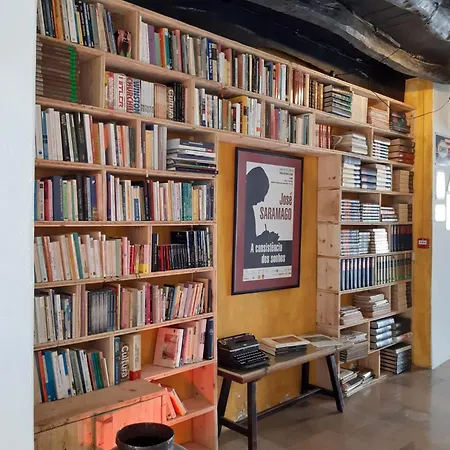 فندق The Literary Man