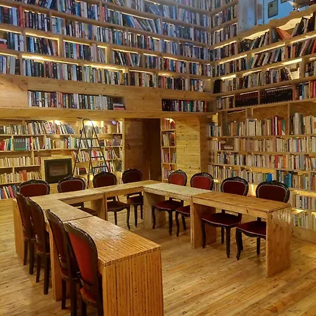 ザ リテラリー マン ホテル オビドス