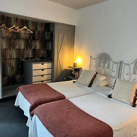 The Literary Man Óbidos