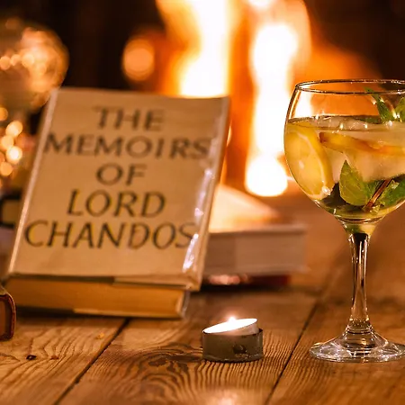 The Literary Man Óbidos