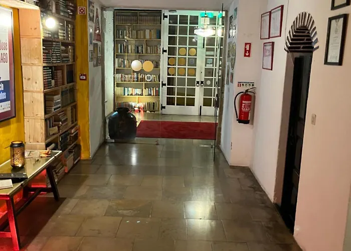 מלון The Literary Man