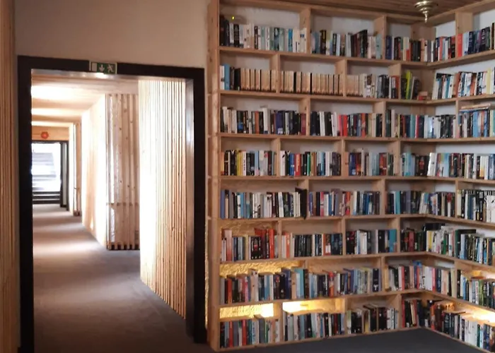 The Literary Man 4* אובידוס