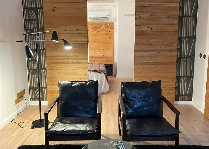 מלון The Literary Man 4*