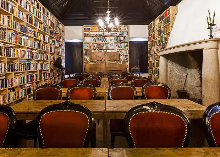 מלון The Literary Man 4*