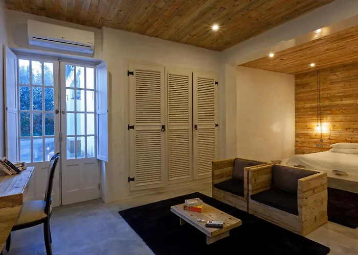 The Literary Man אובידוס