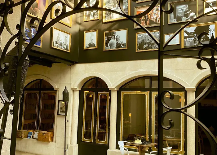 The Literary Man 4* Óbidos